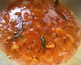 A picture of step 4 of Papaya and Fritters Curry.