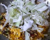 Gambar langkah 4 resipi Nasi Goreng Sardin.
