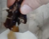 A picture of step 1 of Banana and date shake.