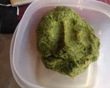 A picture of step 1 of Bathua missi roti.