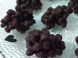 Rocas de chocolate y quinoa pop