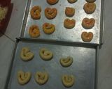 Foto langkah ke 3 dari resep Butter cookies.