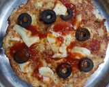 A picture of step 3 of Egg Onion omlette Chapati pizza.