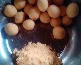 Foto langkah ke 4 dari resep Bola - bola ubi kuning.