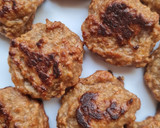 Foto del paso 4 de la receta: Galletitas de hojuelas de quinoa a la canela 🌱 sin edulcorantes ni azúcar agregados 🌱 sin balanza