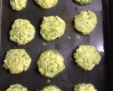 Foto del paso 3 de la receta: Bocaditos de calabacín y queso. Sin harina!