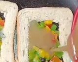 A picture of step 3 of Bread and egg toast.