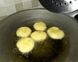 Foto langkah ke 6 dari resep Donat gula tidak bolong.