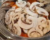 Foto del paso 2 de la receta: Crema de calabacín, calabaza y champiñones