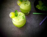 A picture of step 4 of Muskmelon mocktail.