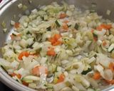 Foto del paso 3 de la receta: Conejo al tomillo, con verduras variadas