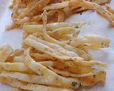 Foto langkah ke 5 dari resep Stick Bawang Simple Tanpa Telur.