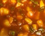Foto del paso 2 de la receta: Papas con nopales en chile guajillo