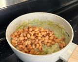 A picture of step 3 of Vietnamese black eyed peas sticky rice pudding! (Chè đậu trắng).