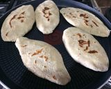 Foto del paso 4 de la receta: Tlacoyos rellenos de quesillo