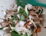 Foto langkah ke 2 dari resep Tumis Jamur Pakcoy.