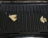 A picture of step 4 of Mayo Cheese sandich.