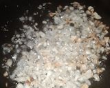 A picture of step 3 of Burnt garlic fried rice.