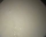 A picture of step 1 of Caffe latte(hot milk coffee).