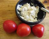 Foto del paso 1 de la receta: Tomates rellenos con pollo