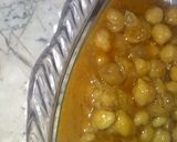 A picture of step 10 of Mazedar chole masala.