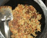 A picture of step 4 of Potato pancakes#less than 5 ingredients.