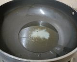 A picture of step 3 of Til - Gur Cham Cham gajak.