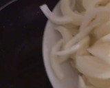 Foto del paso 1 de la receta: Sopa de cebolla en 15 minutos