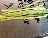 A picture of step 2 of Marinated Celery Salad with Tuna and Lemon.
