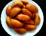গুজিয়া (Gujia recipe in Bengali) রেসিপি ধাপ - 5 ছবি