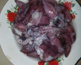 Foto langkah ke 1 dari resep Tumis Cumi Kacang Panjang.