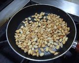 Foto langkah ke 4 dari resep Kue kacang.
