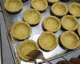 Foto langkah ke 3 dari resep Pie Creamy Matcha.