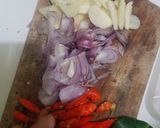 Foto langkah ke 1 dari resep Oseng Cumi Hitam.