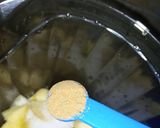 A picture of step 2 of Simple healthy smoothie.