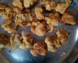 A picture of step 7 of Sindhi Pakoda.