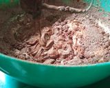 Foto langkah ke 2 dari resep 28. Bolu Kukus Coklat 2 Telur.