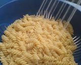 Foto del paso 1 de la receta: Lasagna de rotini y corned beef
