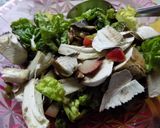 Foto del paso 2 de la receta: Ensalada de rabanitos, hongos, palta, lechuga y tomate
