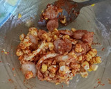 Foto langkah ke 7 dari resep Lumpia jagung enak pedas.