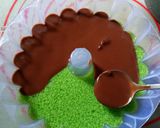 Foto langkah ke 6 dari resep Puding Lumut Pandan Lapis Cokelat.