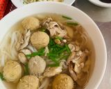 Hình bước làm 3 của món Phở gà bò viên