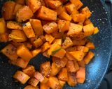 સ્વીટ પોટેટો સ્ટર ફ્રાય(Sweet potato stir fry recipe in Gujarati) રેસીપી સ્ટેપ4ફોટો