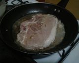 Foto del paso 2 de la receta: Chuletas de puerco a la cerveza con vegetales