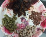 A picture of step 2 of Over night oats.