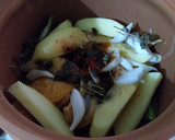 Foto del paso 1 de la receta: Pollo con verduras en olla de barro
