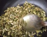 A picture of step 2 of Pumpkin seeds snack.