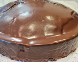 Foto del paso 11 de la receta: Bizcocho de leche condensada y cacao con cobertura de chocolate