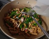 Foto langkah ke 5 dari resep Oseng Pare Tempe Udang.
