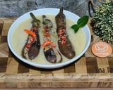 Foto langkah ke 4 dari resep Pecak Terong Kuah Santan.